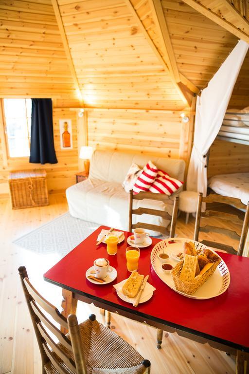 Готель Camping Le Cians Бей Екстер'єр фото